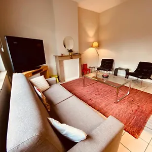 Fenêtre Sur Le Standard De Liège Ougree